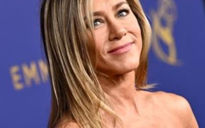 Jennifer Aniston Reveals the Celebrity She Was Related to in a Past Life