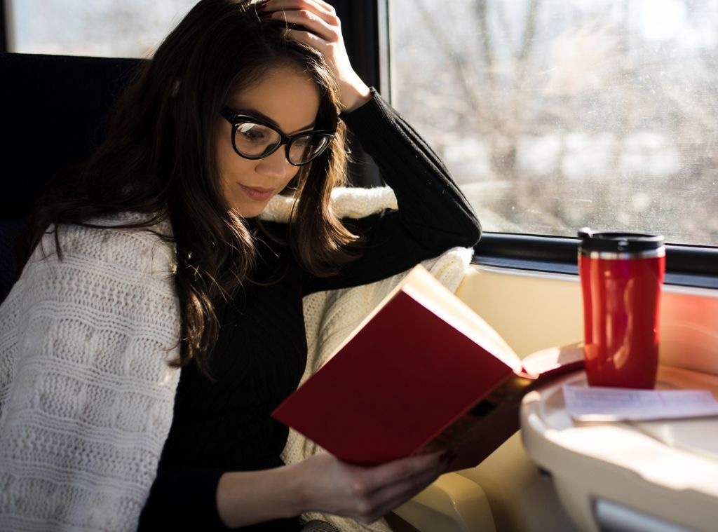 5d39d85f-e855-4afb-a2f0-b6d5a3997c5a_1758062740 SHOP Best Books To Kill Time on Planes, Trains & Layovers