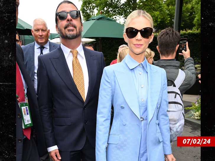 Jordyn Blum and Dave Grohl getty