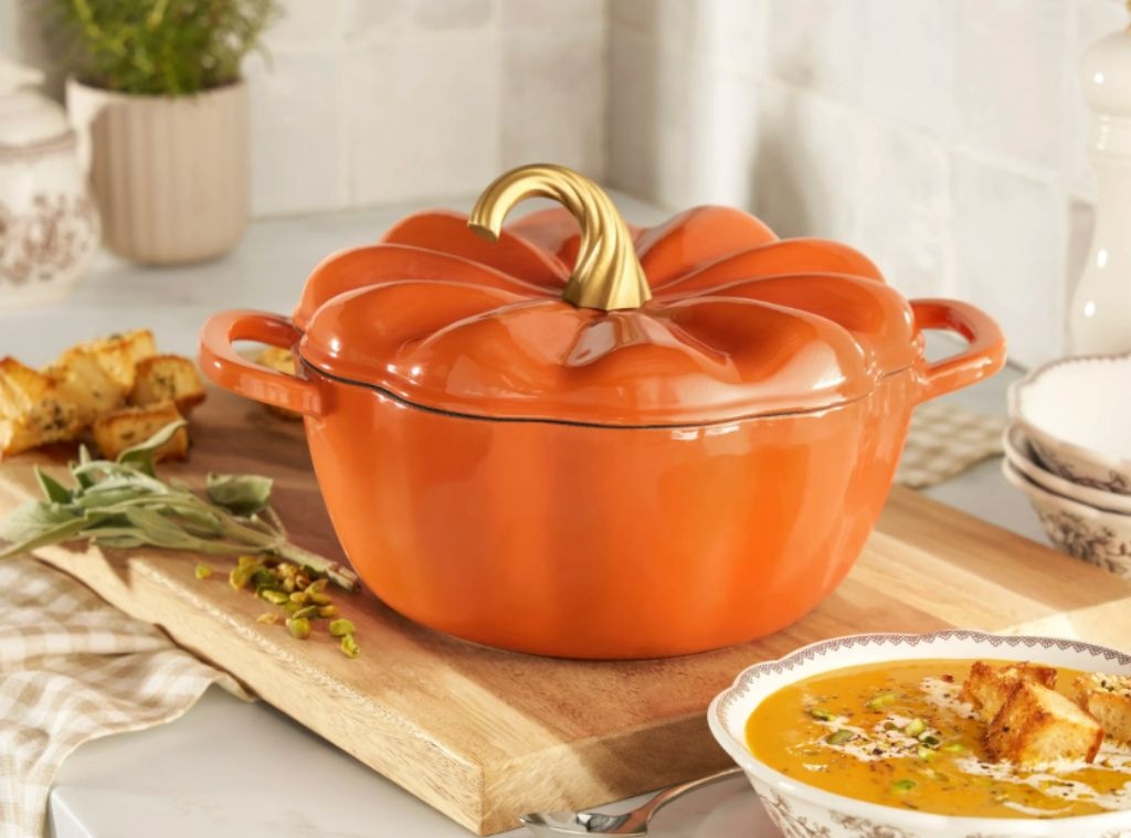 cf61a872-7540-430f-b774-818b7d2f91a5_1757951944 SHOP Walmart’s $37 Pumpkin Dutch Oven Looks Just Like the Expensive One