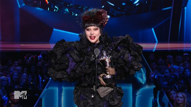 019642cf562e4880bcbbe8a259f6a065_md vmas-lady-gaga-speech-kal-09-07-2025
