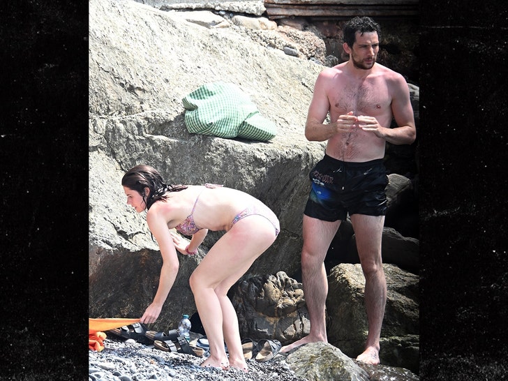 Josh O'Connor and girlfriend actress Alison Oliver Pack On The PDA backgrid 3