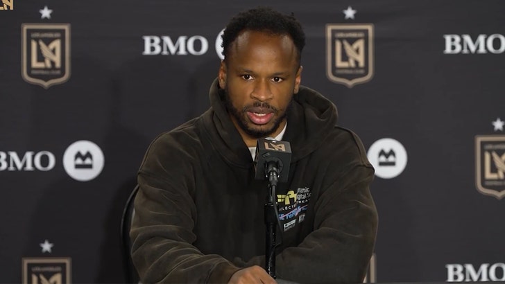 060925_jeremy_ebobisse_kal