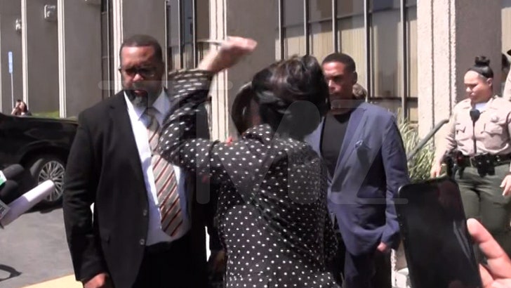 02653db9b4ed426995cca9ebcfcbf969_md-2 090225_cardi_leaving_court_pen_kal