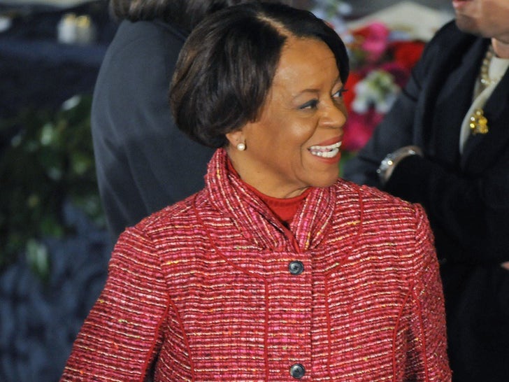 039f82055b5843f48aec290ba330f37a_md Remembering Marian Robinson