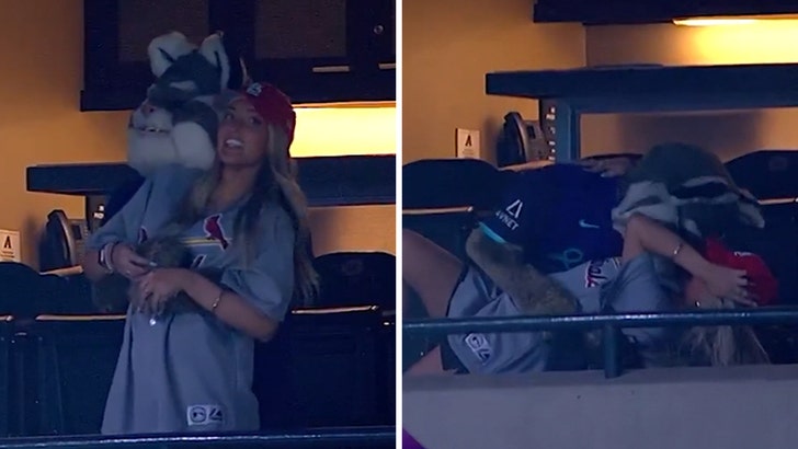 03d11f0056fd4421abbbf7846896de24_md 071925_diamondbacks_mascot_kal