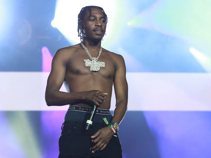 044dd15d37464e649fe73ea7415e1021_md Lil Tjay Performance Photos