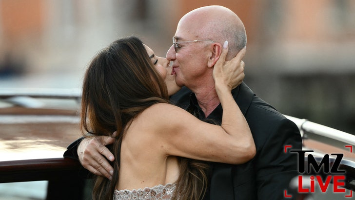04e5276df59a471b9110d328a9058f5c_md 063025_tmz_live_bezos_wedding_kal