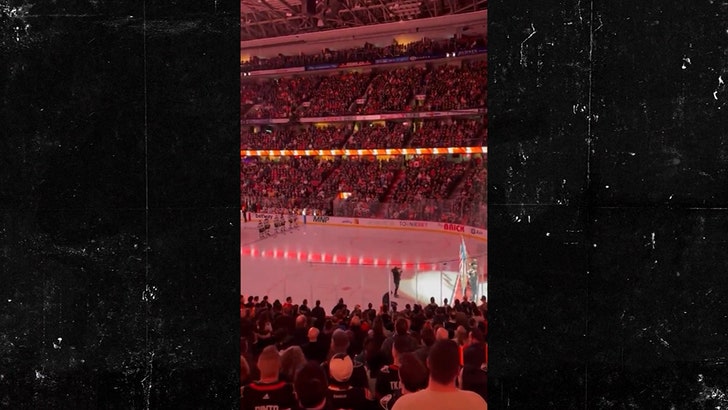 04eeb5feb2b142459cb0bf7f1df3ab17_md-1 020225_anthem_boo_kal