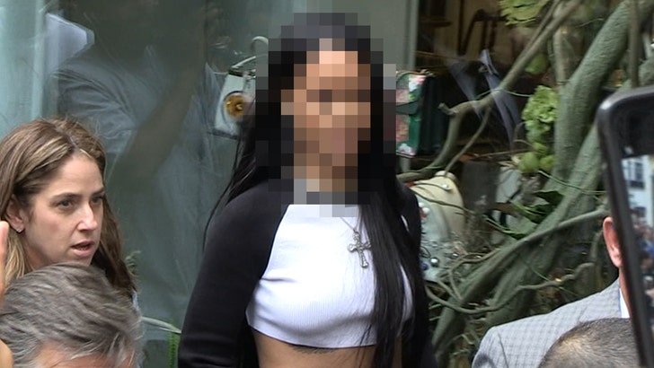 0522149454d84f4f8eafeffd102695f8_md 071425_guess_who_rihanna_kal