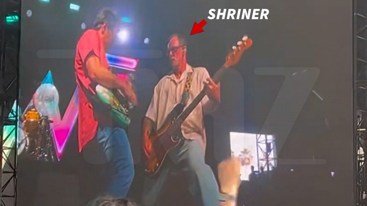 041225_weezer_kal