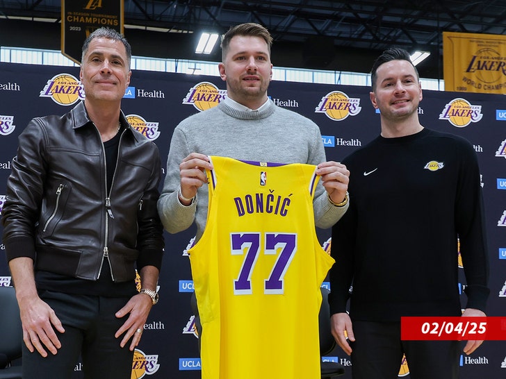 06df9b7fca7b4d99ad851f544c6e7289_md-2 Luka Doncic lakers