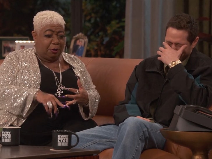 08b6ff0b215540fbad05e2c9dfc17ab1_md 032825_pete_davidson-sg2