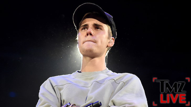 090eed66842f4b088f376a87a60f15d5_md 060925_tmz_live_bieber_kal