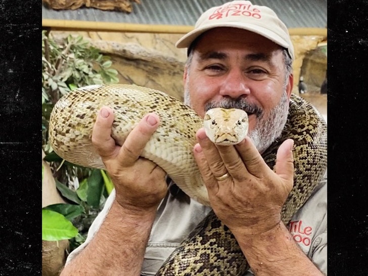 Jay Brewer zoologist and TV personality 2