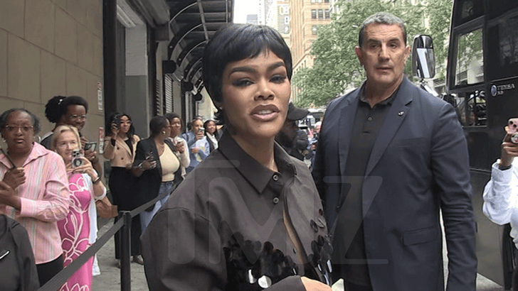 0ce4f673a62b4b6e892b92e7247dff87_md 092225_teyana_taylor_kal