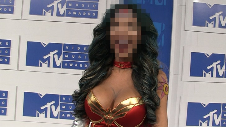 0ce609f0e7114eb29d9eaa06b483a11c_md 060325_guess_who_farrah_abraham_kal