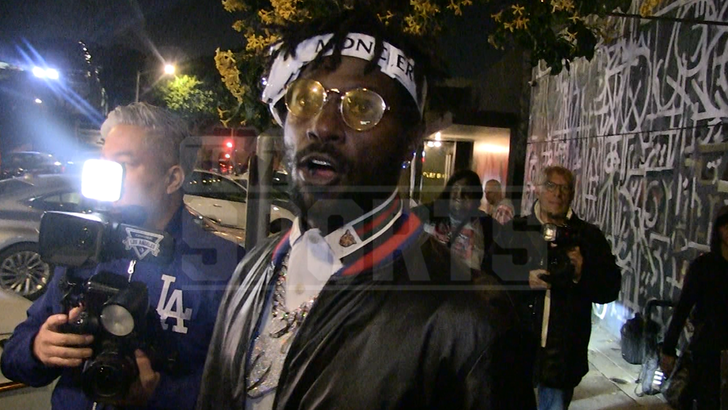 0dd9847124fe4611b563029e5fcf65ed_md 050825 antonio brown kanye kal.jpg