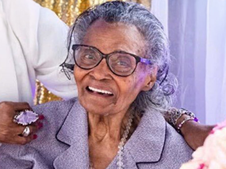 kim porter grandma lila mae star dead insta 2