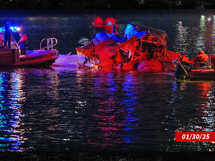 0ed6f9f6534947f8883ed9e566547714_md-1 american airlines crash sub getty swipe