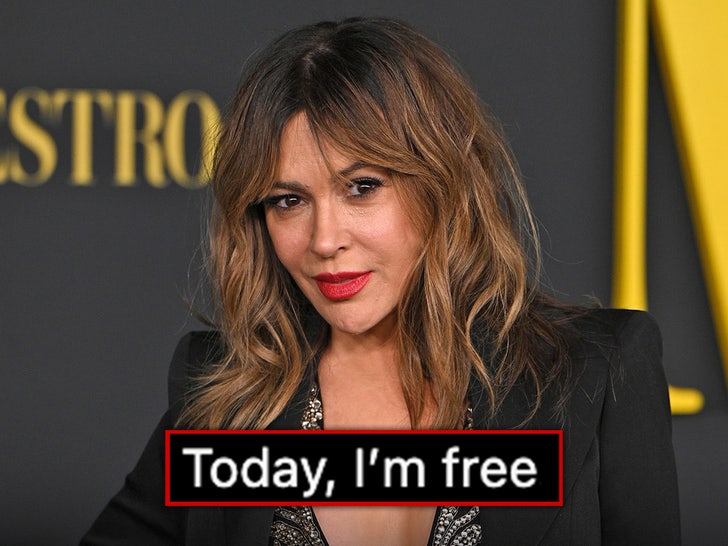 alyssa milano main getty 2