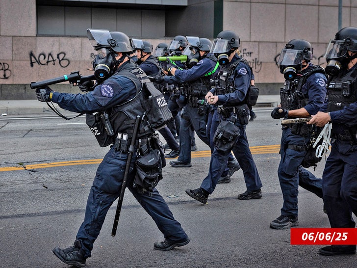 los angeles ice protest riot sub getty 1