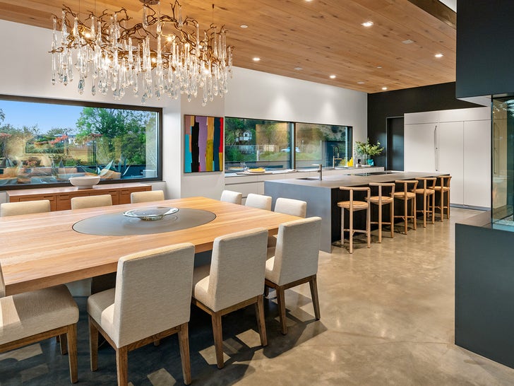0423-gene-simmons-beverly-hills-home-primary-4