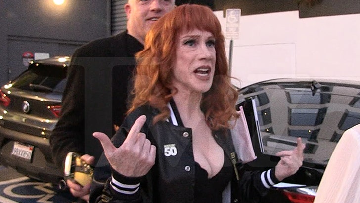 1403566673734fa187c59e75c41fc2d5_md 052225_kathy_griffin_kal