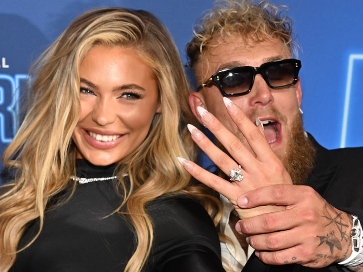 15933993d02f4c10ad1b236475b723fb_md Jake Paul, Jutta Leerdam Put Massive Engagement Ring On Display At Show Premiere