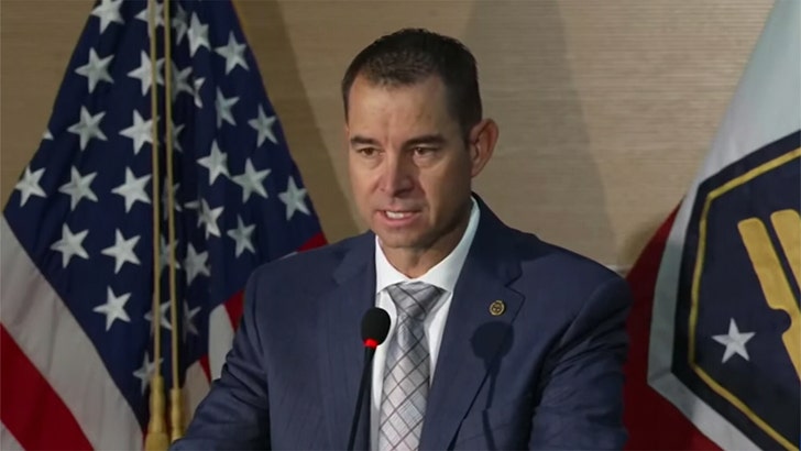 1652cf08d93547e889d9a5ed79a40ca6_md-1 091125_kirk_fbi_presser_videos_kal