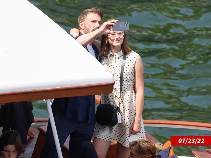 ben affleck and violet affleck getty 1