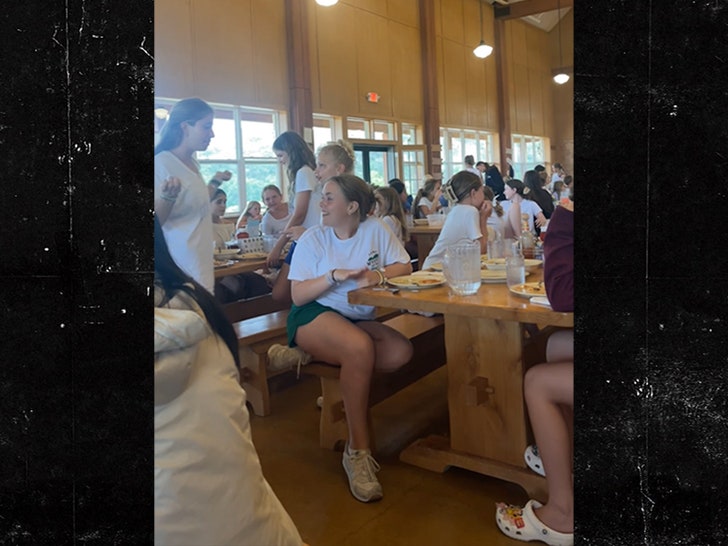 070825-camp-mystic-dining