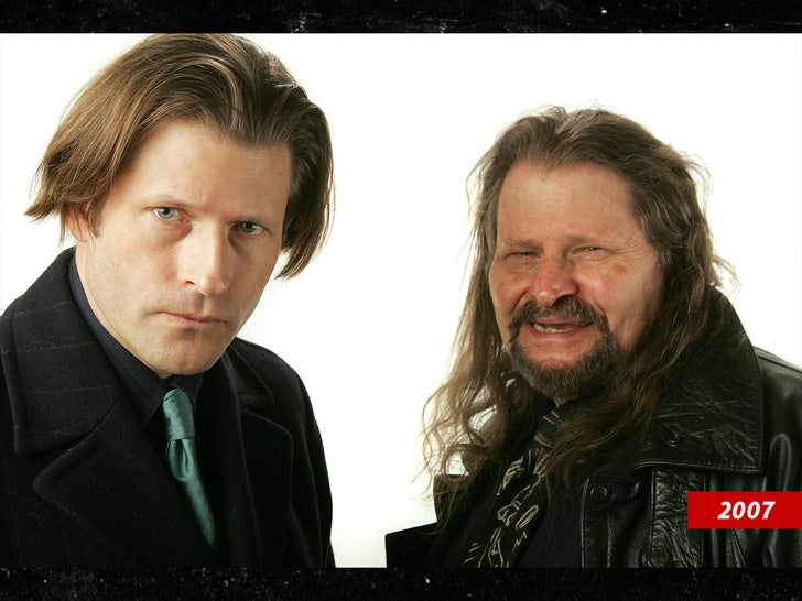 16d12b02bb1741acb09b5b35ab6fa99f_md bruce glover crispin glover sub getty swipe