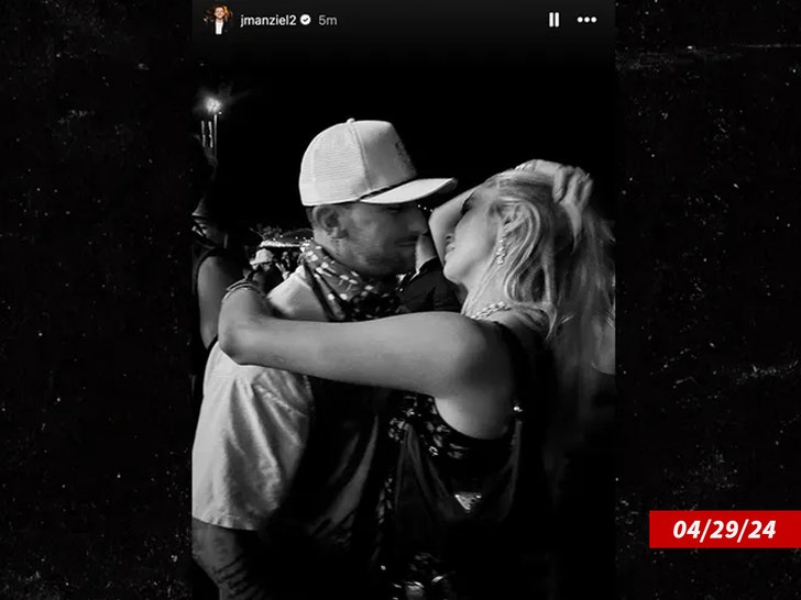 171f2fb3a7d94f1ea21a69d82e303b10_md johnny manziel josie conseco stagecoach