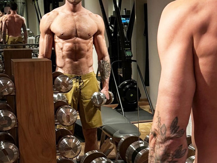 17524248e366478698311589948e9b03_md Celebrity Workout Bods -- Guess Whose Gym Selfie!