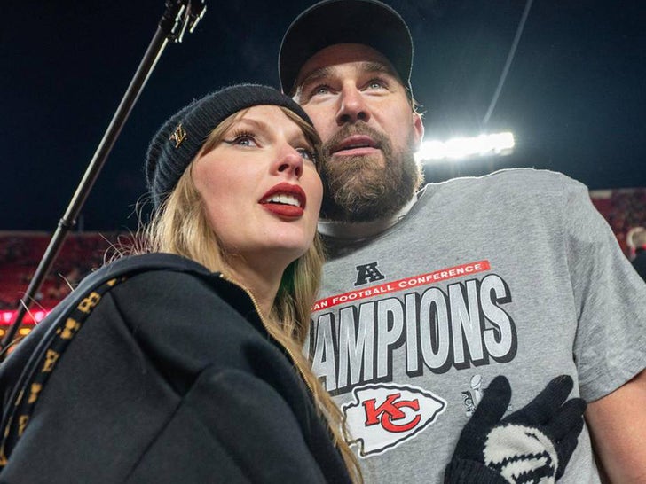 17be767c3165436892695589f56fb12a_md-31 Taylor Swift And Travis Kelce Together