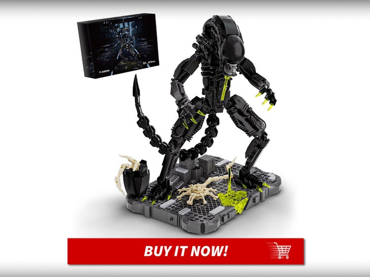 1a2ff008329941759fd6c4060e7fdb7a_md Xenomorph-Building-Blocks-Sets-Alien-Merch-MAIN
