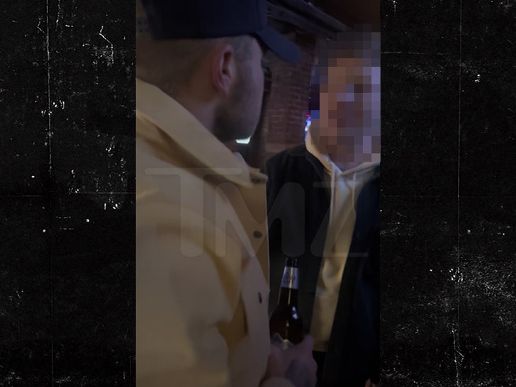 1a31f2777b1f4f2999f2e33558f17a0c_md 021825-zach-bryan-bar-v2