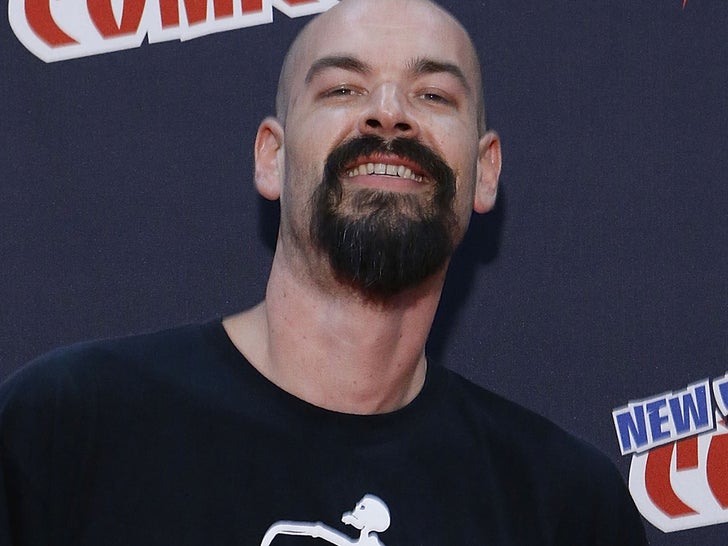 1aa28e5101a34a26893252b3fe1908ce_md aaron goodwin