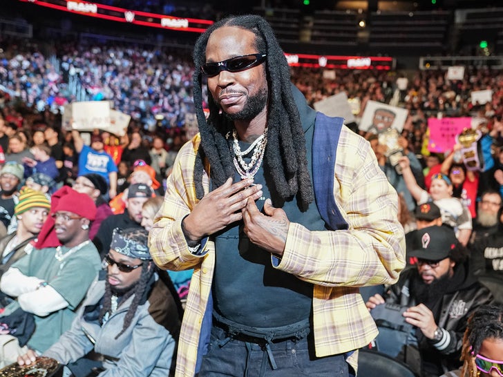 1b252acc71be4bc2ae824d1409a9ff1b_md 0128-monday-night-raw-celebs-georgia-photos-primary