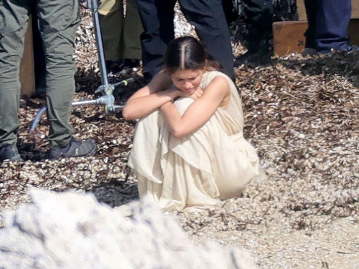 1b4dcb85d2c240b6b2b3fb4e0f457c63_md 0326-Matt-Damon-Zendaya-Christopher-Nolan-Filming-Odyssey-Spoiler-Alert-primary-4