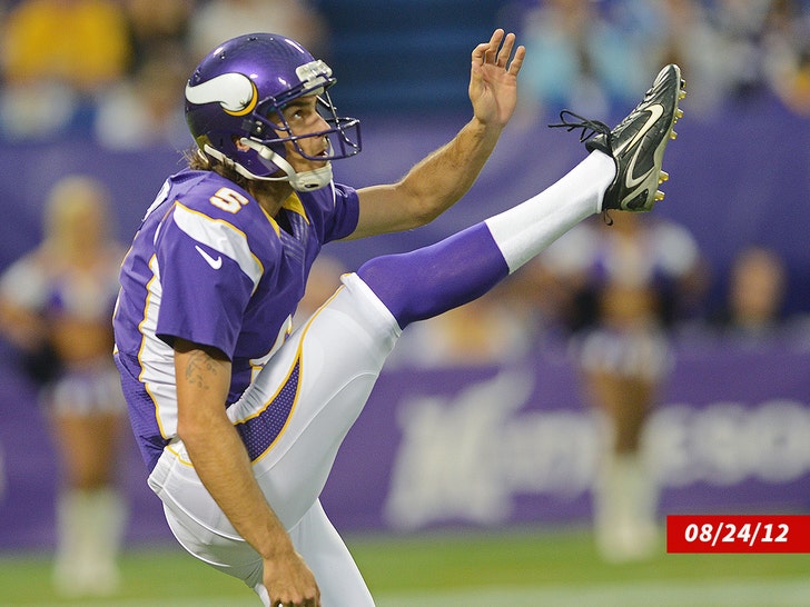 1b8669195f0a40a689f98965e83aa5ec_md chris kluwe vikings