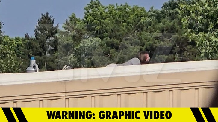 1c417fc79b0d4bd68e38f8f83b1f452e_md 071324_alleged_shooter_on_roof_kal
