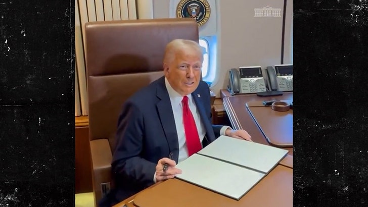 1e17888603cb426bb52517b79d17721b_md 020925_trump_gulf_kal