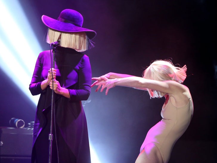 1e49f4de93264762aa679ba7219f285a_md Sia Performance Photos