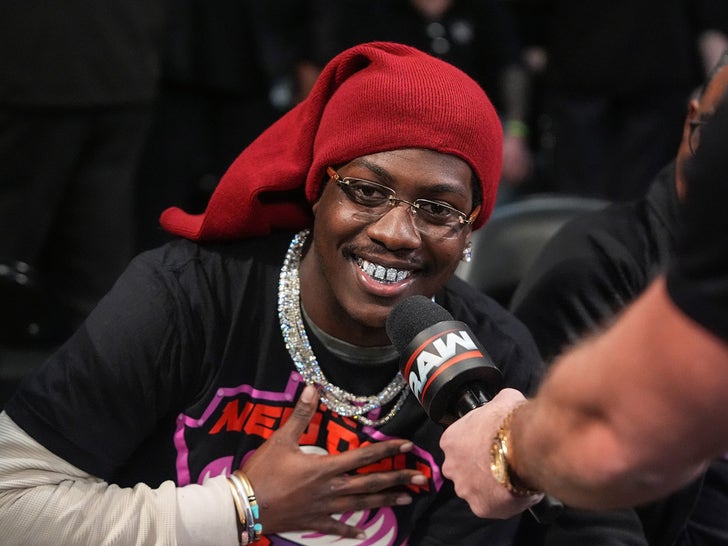 1f622857a3dd4aeab0ee3e1aa892612b_md 0128-monday-night-raw-celebs-georgia-photos-primary-4