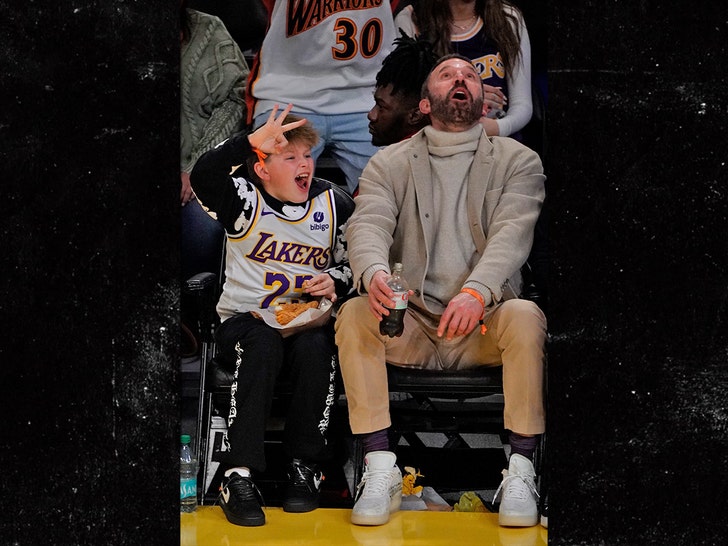 200287eb1ed14ca9ae2db793e037d732_md ben affleck and son getty 1