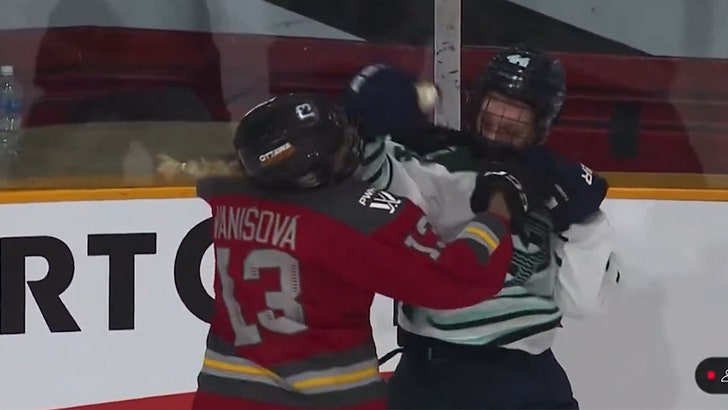 022125_pwhl_fight_kal