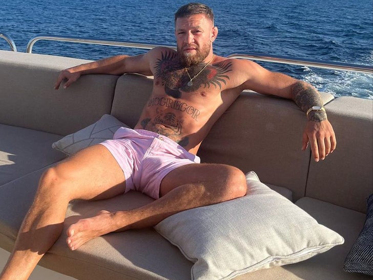 22b942dddac749be844d604e743b9279_md Conor Mcgregor Hot Shots