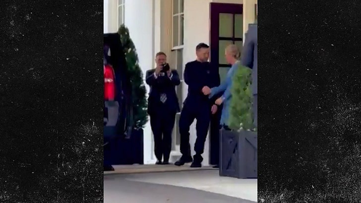 2415467cd85445c5a7dacbf0e4c1bcc1_md 022825-zelenskyy-departs-white-house-kal